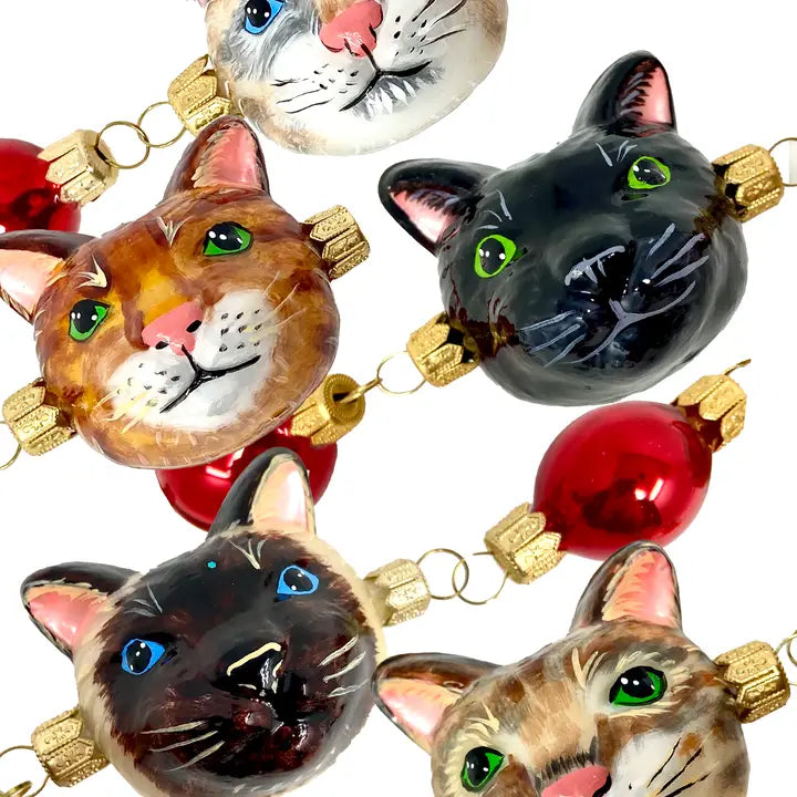 Holiday Cat Faces Garland