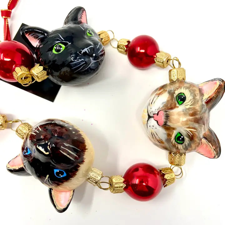 Holiday Cat Faces Garland