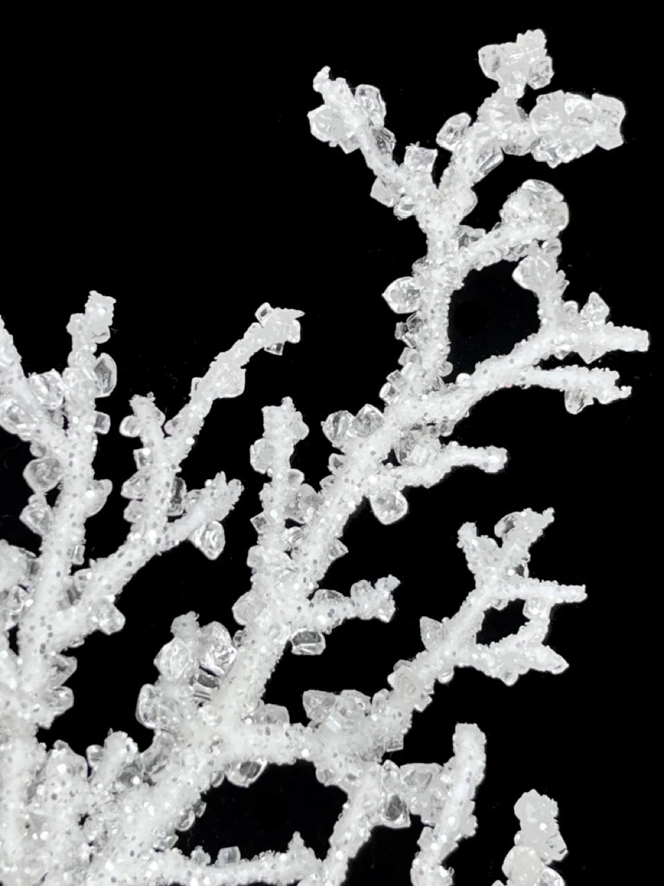 Crushed Ice Spray 33 Set of 6 spray for holiday décor and seasonal displays.