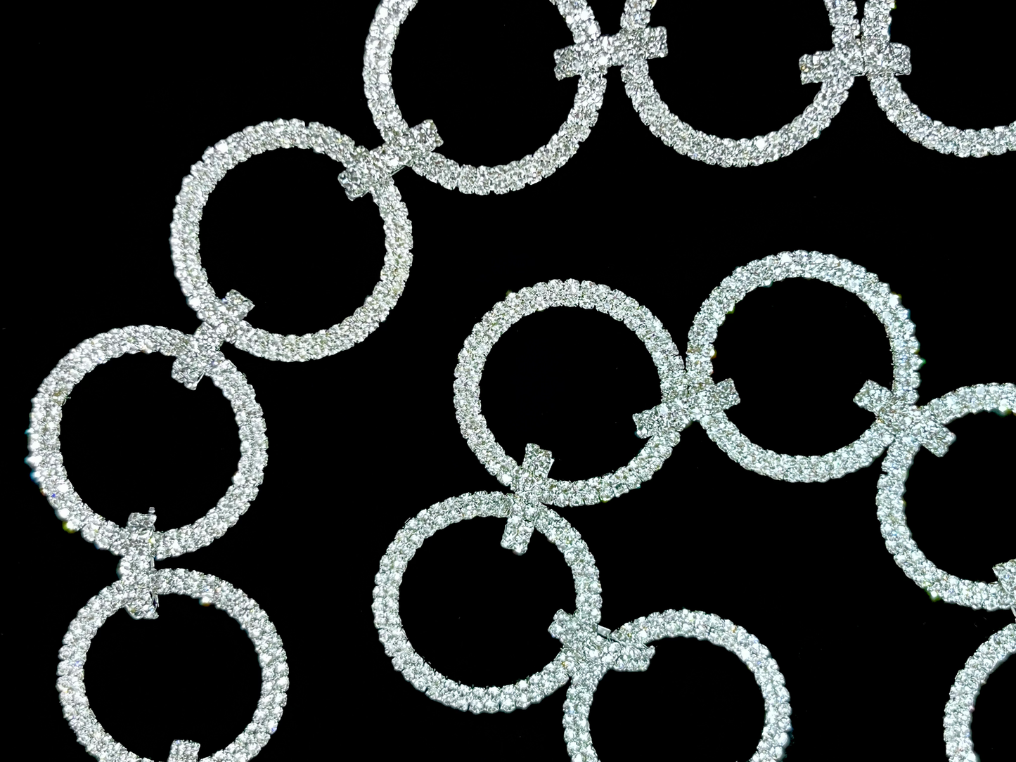 Crystal Rings Christmas Garland -Silver Finish