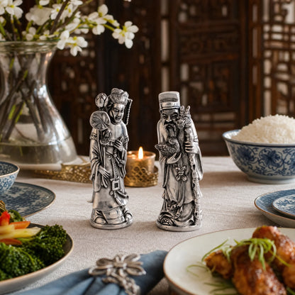 Nong Ming Salt and Pepper Shaker Set