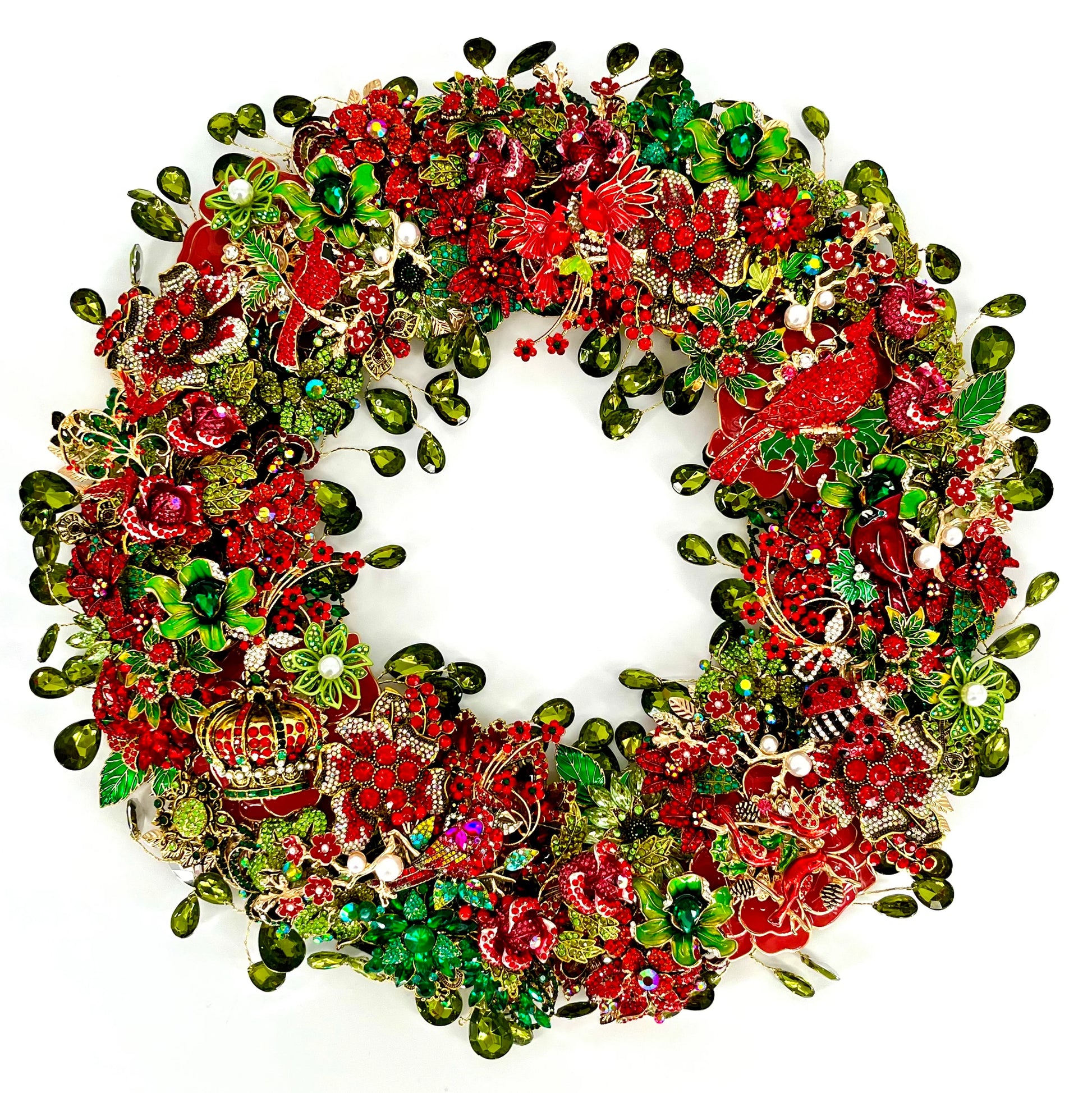 Cardinal Christmas Wreath wreath for holiday décor and seasonal displays.