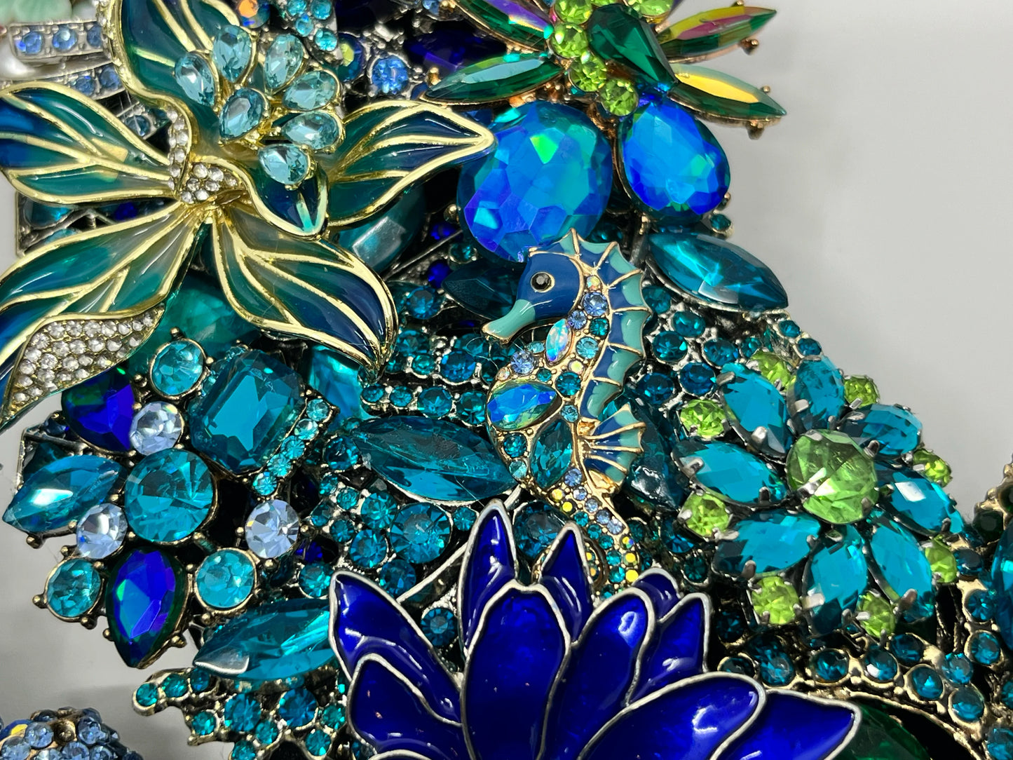 Ocean Bloom XO jeweled, decorative wreath set
