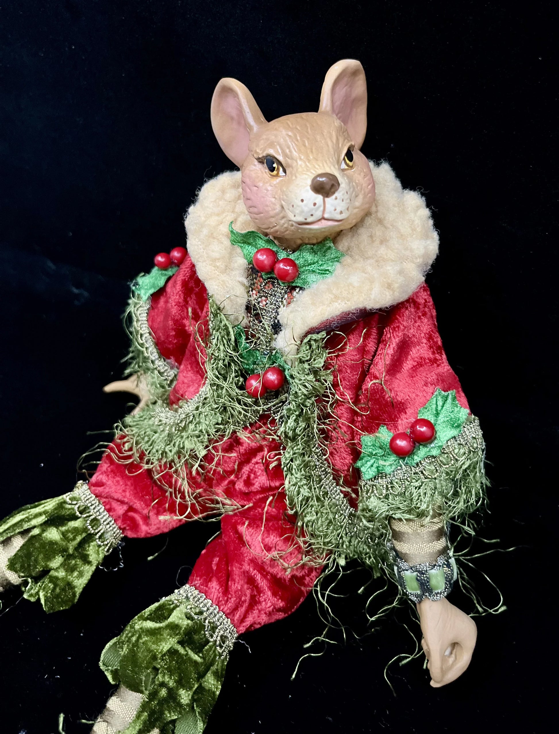 Festive Mice, asstd. of 2 (red/green) doll for holiday décor and seasonal displays.