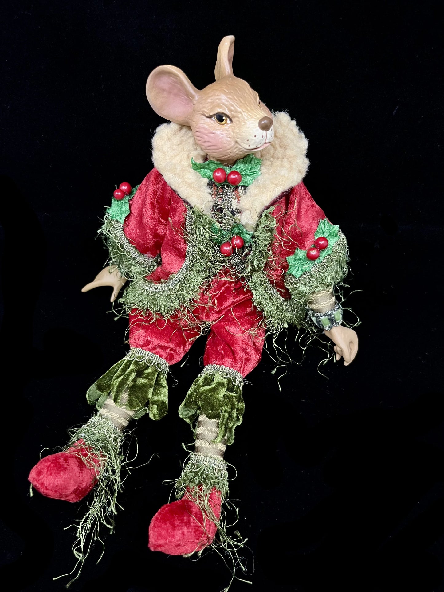 Festive Mice, asstd. of 2 (red/green) doll for holiday décor and seasonal displays.